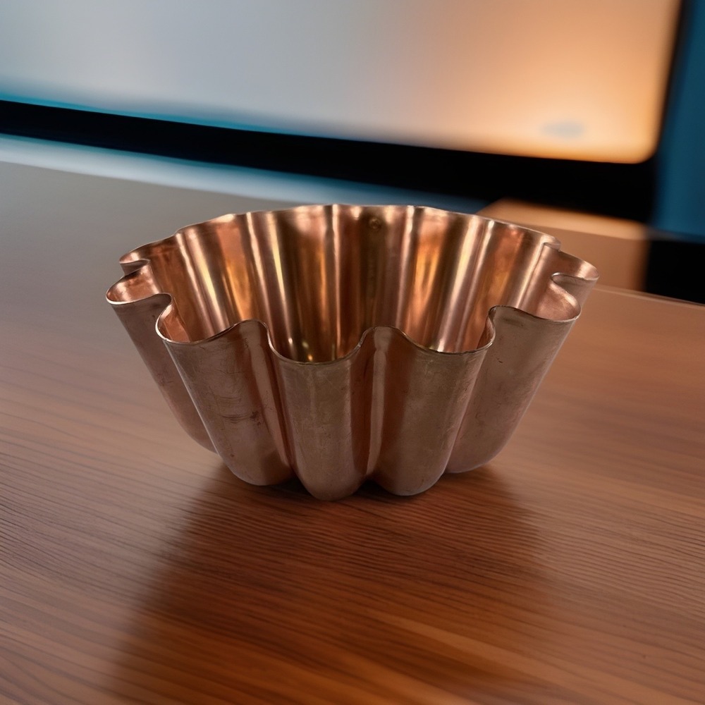 Vintage Copper Tone Fluted Aluminum Jello Mold Cake Pan 3.5 Cup Wall Decor 6.75"